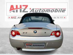 BMW Z4 Roadster 2.0i*Xenon*Leder*Navi*Alu* Bild 6