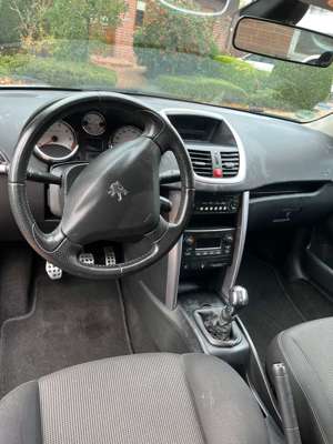 Peugeot 207 CC Sport Cabrio Bild 4