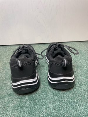 Schwarze Schuhe/Sneaker mit Glitzer, Venice, Größe 33, wie neu Bild 4