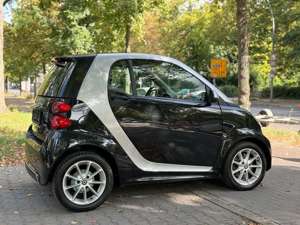 smart forTwo coupé 1.0 52kW mhd passion Auto Panorama Bild 7