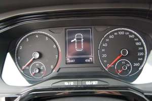 Volkswagen Polo Comfortline CL Benziner Klima Navi Sitzheiz Bild 3