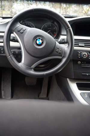 BMW 320 320d DPF Touring Aut. Edition Exclusive Bild 4