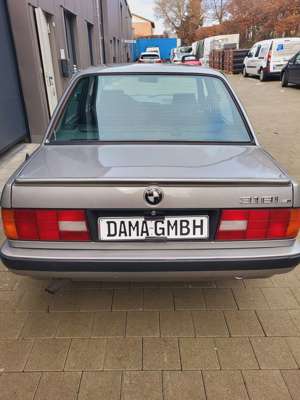 BMW 318 318i E30 Bild 3