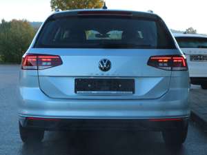 Volkswagen Passat Variant 2.0 TDI DSG Business NAVI+AHK+LED Bild 4