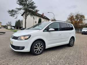 Volkswagen Touran Comfortline Climatronic Sitzheiz Tempomat Klima Bild 2