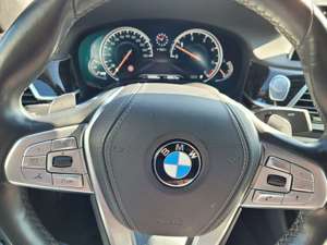 BMW 730 d 19" M-Felgen,Luftfahrw.HUD,Massage,1.Hand Bild 4