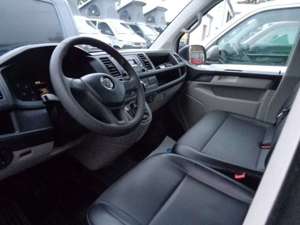Volkswagen T6 Kombi T6  9-Sitzer lang 4motion 1. Hand Bild 3