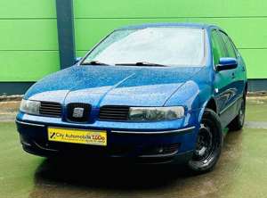 SEAT Leon 1.6, Klimaautomatik, ZV, e. Fensterheber Bild 1