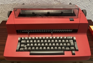 IBM Kugelkopfschreibmaschine Bild 1