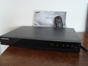 Dvd player ; samsung dvd-e360