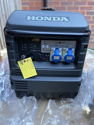 Honda EU 30is Stromerzeuger - Stromaggregat Bild 4