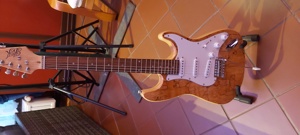 HK Stratocaster Bild 2