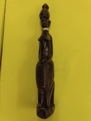 afrikanische Figur Frau Nigeria 