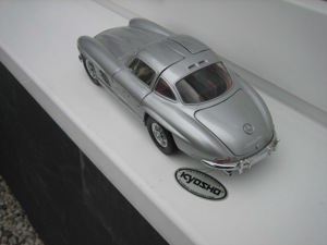 Modellauto 1:12  ca 38 cm lang  --Mercedes Benz--300 SLR Uhlenhaut-- Bild 10