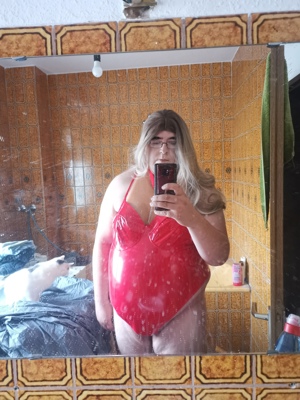 Lust auf eine fette Sissy für tg dann melde dich  Bild 2