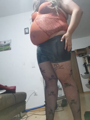 Lust auf eine fette Sissy für tg dann melde dich  Bild 4