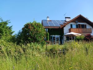 Schöne DHH im Landhausstil: energieeffizient, PV Anlage, Wallbox, Solarthermie Bild 8