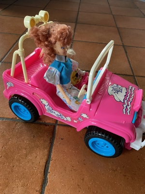 Original Barbie Jeep sowie 2 Puppen dazu zusammen