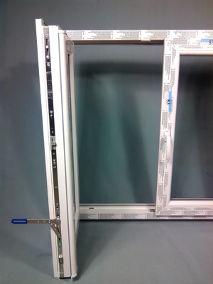 Kunststofffenster, neu 140x140 cm (bxh) 2-flg Mooreiche Bild 6