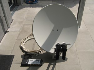 Multifeed-Satellitenanlage mit 80cm Kathreinspiegel Bild 1