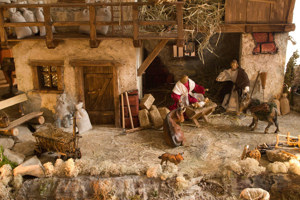 Einmalige, große Weihnachtskrippe   Unikat; Handarbeit Bild 9