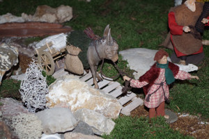 Einmalige, große Weihnachtskrippe   Unikat; Handarbeit Bild 4