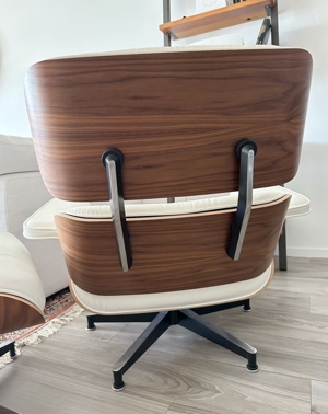 Herman Miller Eames Lounge Chair und Ottoman Set - Ausgezeichneter Zustand Bild 5