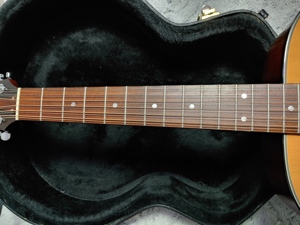 12-saitige Westerngitarre Baton Rouge R35 12 mit Tonabnehmer und Case Bild 6