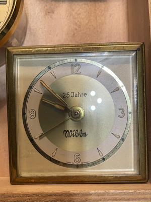 Uhrwerke Reiseuhren defekt Konvolut Bild 5 Uhrwerke Reiseuhren defekt Konvolut Bild 5