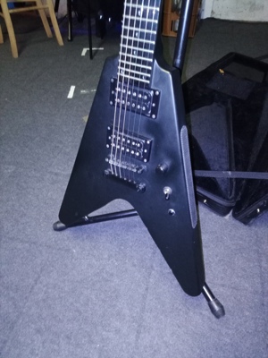 Jeff Waters Signature "Annihilation" Flying V