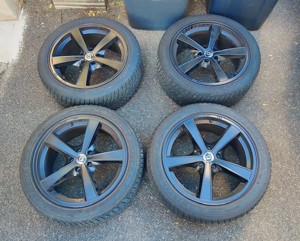 Winterreifen für AUDI-FORD-VW-SEAT-CUPRA-SKODA-Dunlop-Sport 235 45R18 98V  mit Felgen 8x18  ET50