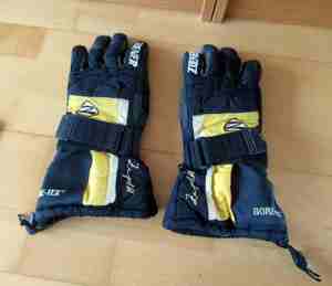 schwarzgelbe Snowboard Fingerhandschuhe m Handgelenkschutz Gr. 8