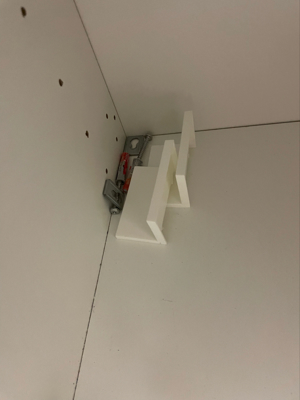 Wandregal Ikea mit Türdämpfer Soft Close Bild 4