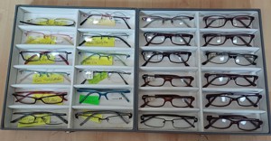 KONVOLUT 240 NEUE Brillengestelle Brillenfassungen TAUSCH, Beispiel: LED Fernseher möglich LESEN Bild 3
