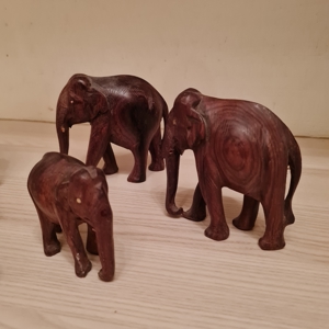 Elefantenfamilie Holz Bild 2