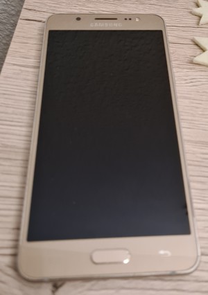 Smartphone Samsung Galaxy J5 (2016) Bild 2