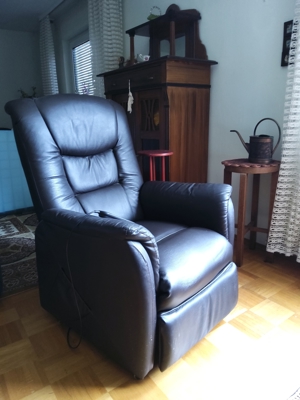 TV-Relax-Sessel mit Fernbedienung. Bild 1
