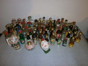 180 Schnapsflaschen miniatur, Raritäten Sammlung voll! Bild 2