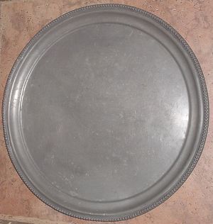 Serviertablett aus Zinn JAMES DIXON & SONS SHEFFIELD, mit Stempel. 