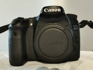 Canon EOS70D + Batteriegriff + 18-135 Objektiv Bild 1