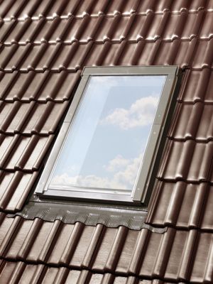 Dachfenster SKYFENSTER Fenster mit Eindeckrahmen + Rollo Velux Bild 9
