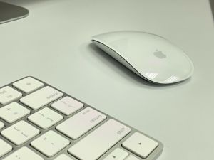2022 BJ. Apple iMac 27" Bild 4
