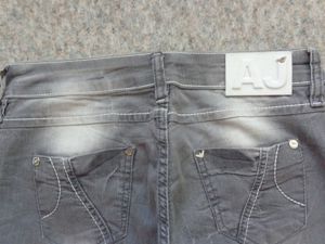 Vintage - Jeans, Hose, Size 32, ca. Gr. 38? bzw. ca. Gr. M?, Low Waist, grau Bild 4