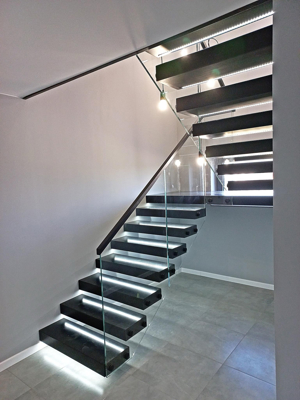 Metallbau Treppen , Geländer, Balkone , Loft Türen Bild 3