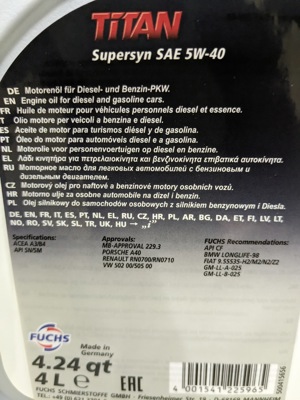 Spitzen-Motorenoel TITAN Super Syn 5W-40; 8 Liter wegen Modellwechsel zu verkaufen Bild 2