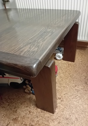 Holztisch Nussbaumfarbig Bild 2