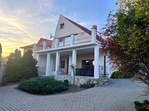 Haus mit Pool und zwei Nebenhäusern in Vinica   Slowakei