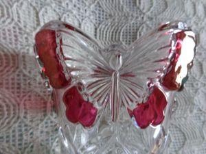 Vintage - Vase - Glas, mit rotem Schmetterling, gebraucht Bild 3