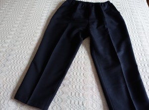 Damen - Hose, Schlupfhose, Stoffhose, Kurz-Gr. 22 od. 23 (normal ca. 44 od. 46), dunkelblau