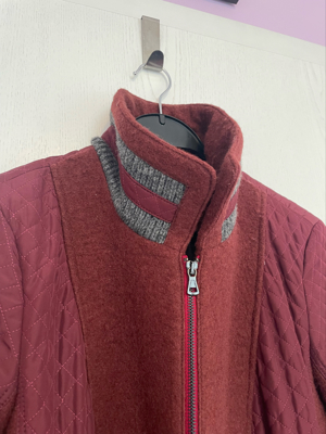 Weinrote Steppjacke, Damen, Größe 44 Bild 3